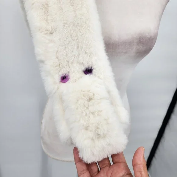 HALARA Cozy White Decorative Scarf NWT - Picture 8 of 8